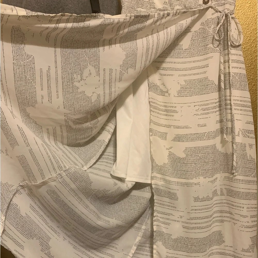 Sienna Sky White  Faux Wrap Midi Dress - Picture 5 of 6